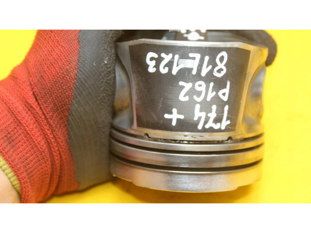 Поршень с шатуном 81L123 Volvo S60