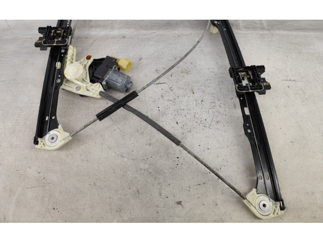 Pojistková skříňka Передний електрический механизм для подъема окна без двигателя J9D323200AC, 0130822793 Jaguar I-Pace 2023