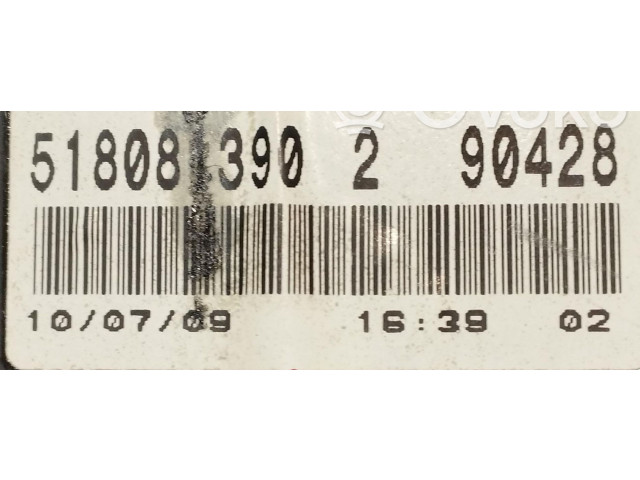 Přístrojová deska Lancia Musa 2006 518081390, 518081390