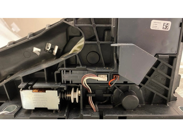 Механизм переключения передач (кулиса) (в салоне)