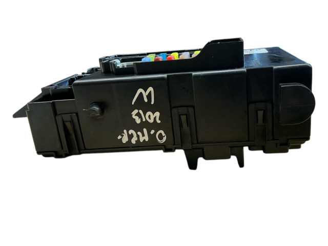 Блок предохранителей 13410470, 28336249 Opel Meriva B