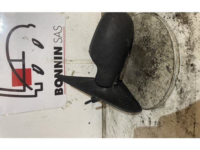 Зеркало (механическое)       Renault Clio II  1998 - 2001 года   