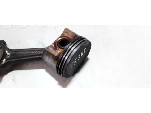 Píst Fiat Punto (176) pro benzínový motor 1.2