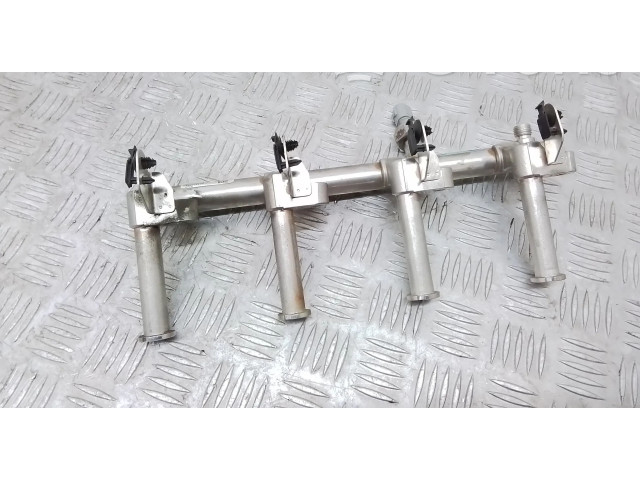 Vstřikovací lišta 31303876, 31303496 Volvo XC60