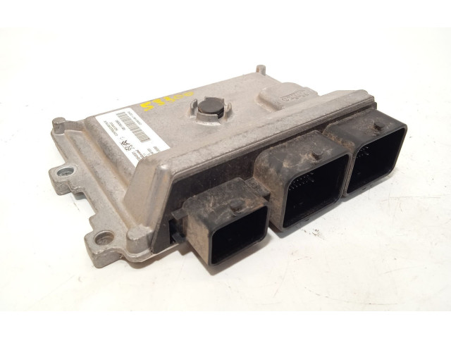 Блок управления двигателя 9811545080, 9800913080 Citroen C4 Cactus