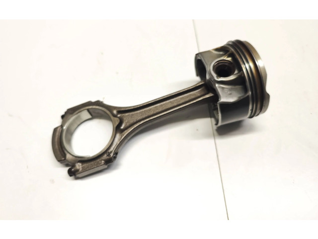 Píst A17700q06, A17700 Mercedes-Benz C AMG W205