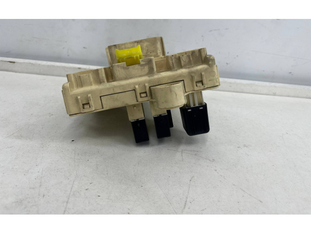 Блок предохранителей Lexus IS 200-300