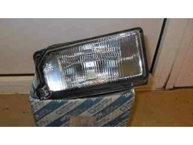 Передняя противотуманная фара