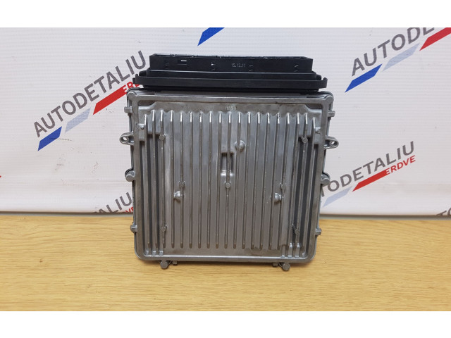 Řídící jednotka 8517172, 8585376 BMW 5 F10 F11 2012