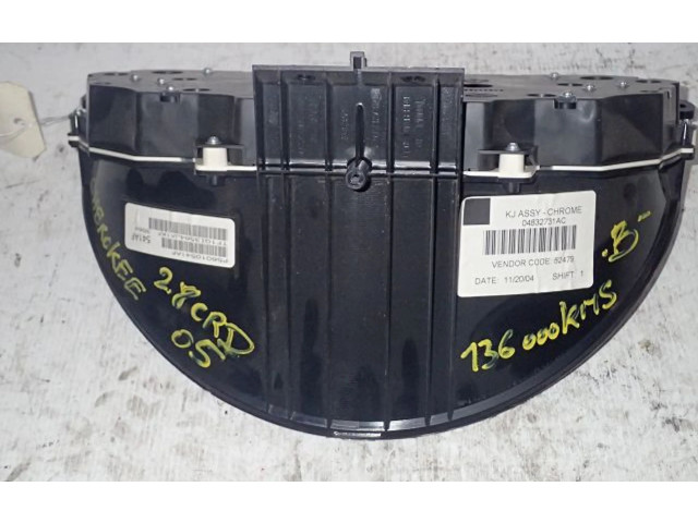 Панель приборов Jeep Cherokee