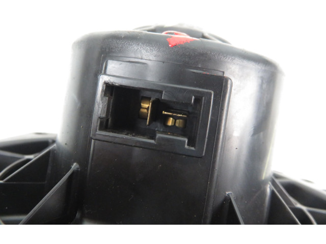 Вентилятор печки    1610401100   Nissan Sentra B15