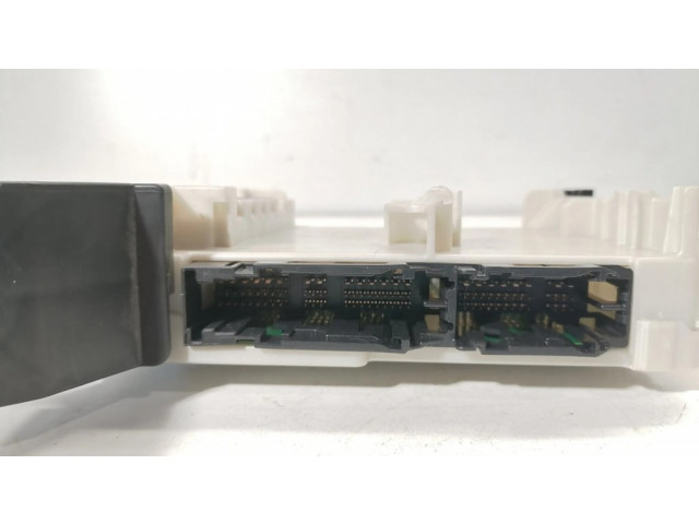 Pojistková skříňka 827305A590 Lexus LS 500 2018