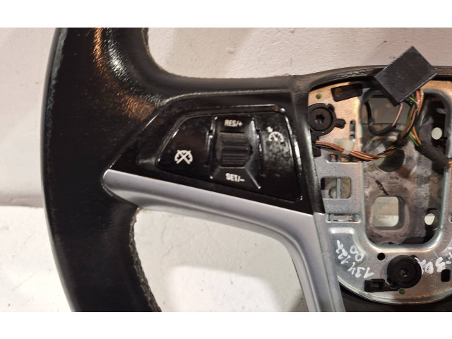 Руль Opel Meriva B  2010 - 2016 года 13412200      