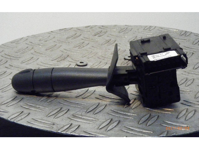 Переключатель дворников 8200792586 Dacia Sandero