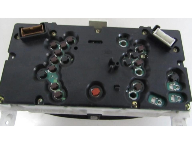 Přístrojová deska Nissan Almera Tino 2000 j11bu010