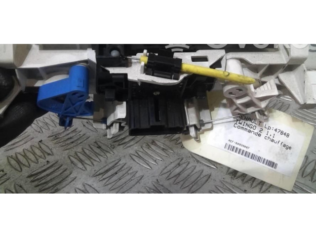 Блок управления климат-контролем 7701067954 Renault Twingo II