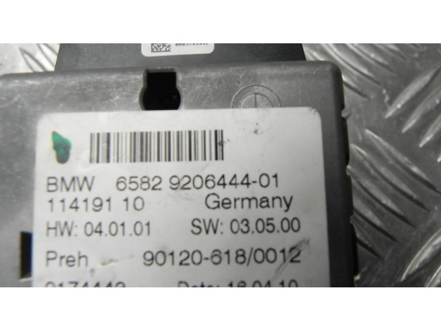 Радио/ проигрыватель CD/DVD / навигация