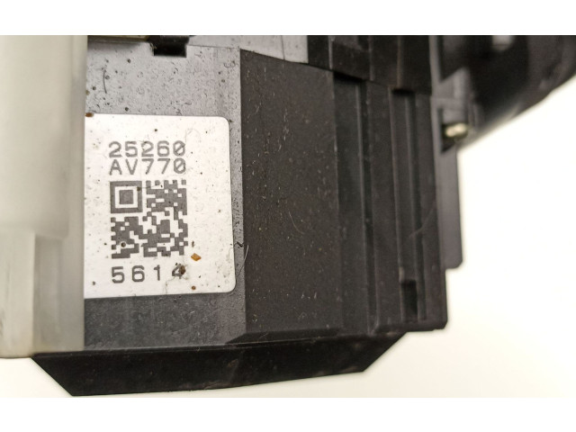 Ручка стеклоочистителей 25540AV600, 25560BN864 Nissan Almera Tino