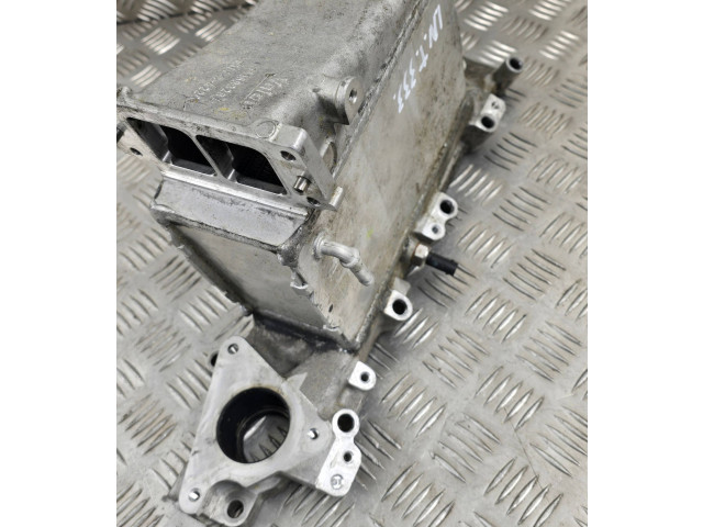 Всасывающий коллектор 04L129766C Audi Q5 SQ5