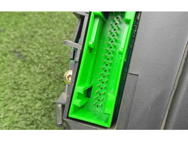 Панель приборов 2.CONECTORES, VDO Skoda Octavia Mk1 (1U)