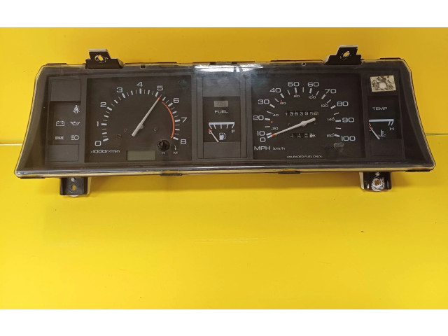 Панель приборов Nissan Pathfinder WD21