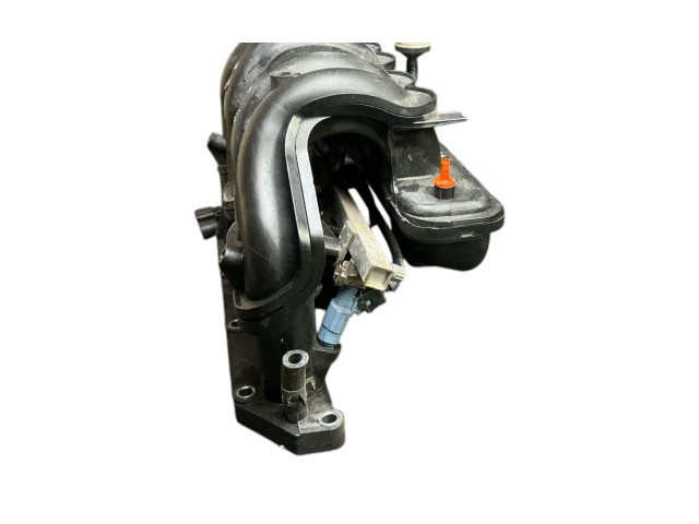 Всасывающий коллектор 14001aw400, 14001AW400 Nissan Almera Tino