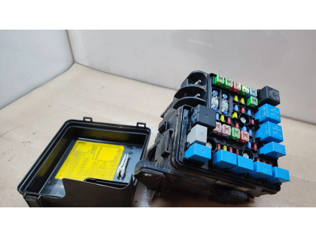 Блок предохранителей 919501H030 KIA Ceed