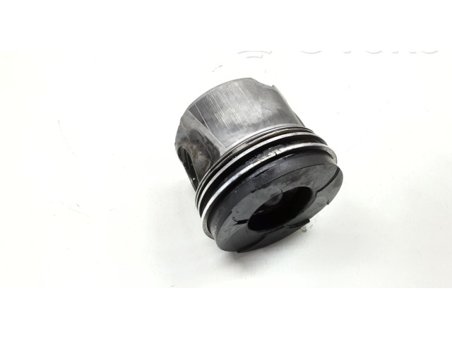  Поршень с шатуном  81L79  Volvo XC90  