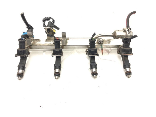 Топливная рампа 0280158205   Opel Meriva B  