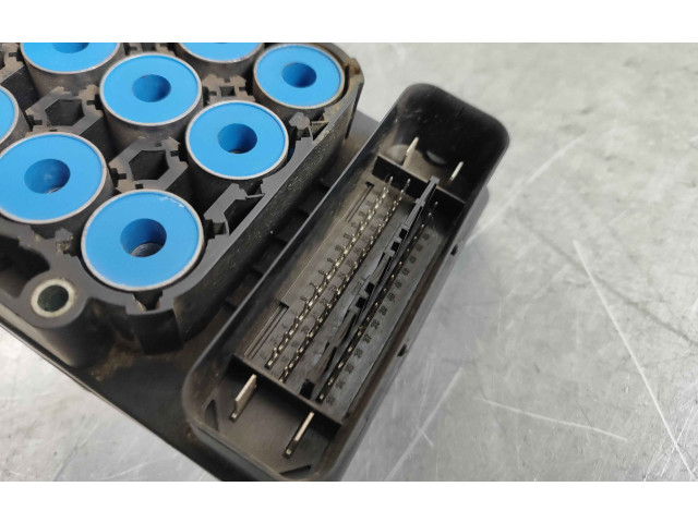 Блок АБС 30714956   Volvo  V70  2005 - 2008 года