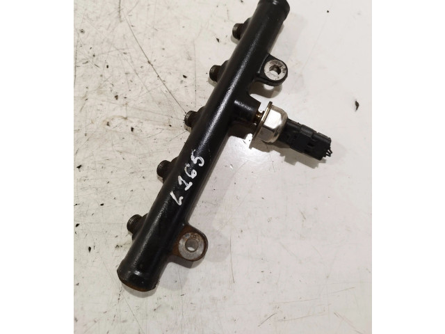 Топливная рампа 9681649580, 0827100982 Volvo V70