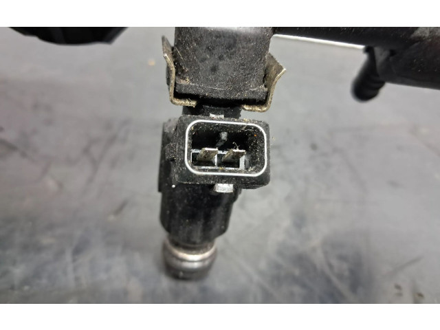 Топливная рампа 030133319L   Volkswagen Golf IV   для двигателя AHW|AKQ|APE|AXP|BCA