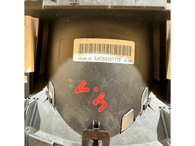 Přístrojová deska Mercedes-Benz E W212 2011 A2129003109, A2049012702