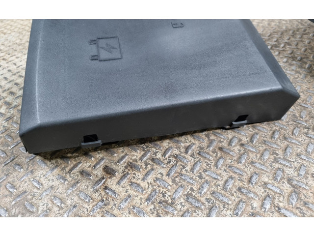 Pojistková skříňka 19210437, 15097981 Cadillac Escalade 2007