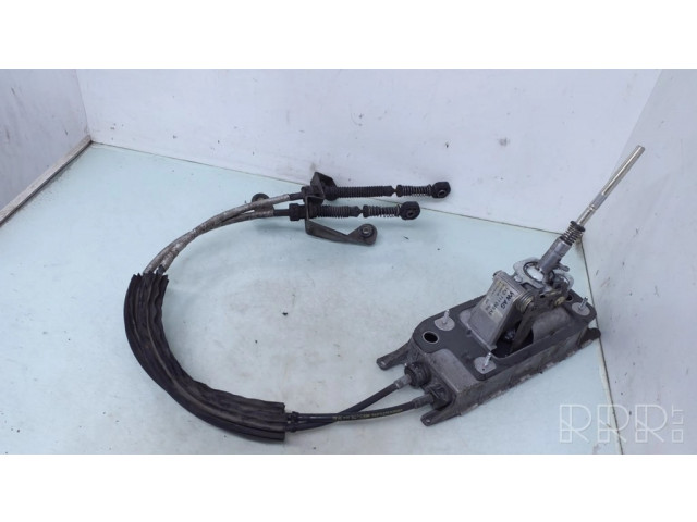 Механизм переключения передач (кулиса) (в салоне)