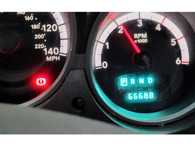 Панель приборов    Dodge Nitro       