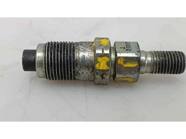 Vstřikovač 166000F0 Nissan Terrano 2.7 TD27T