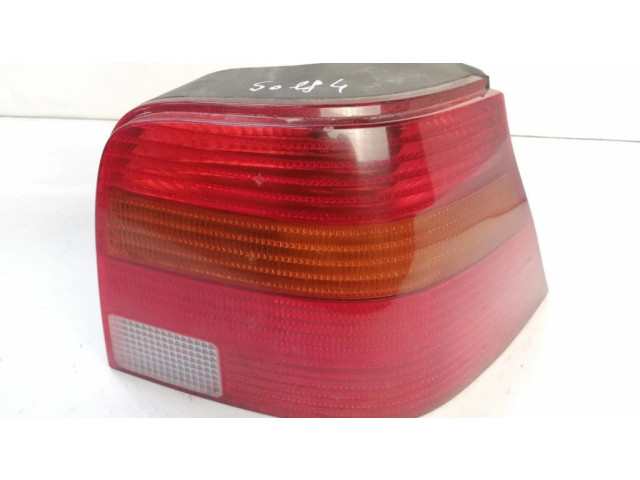 Задний фонарь правый 1J6945096 Volkswagen Golf IV 1998-2005 года