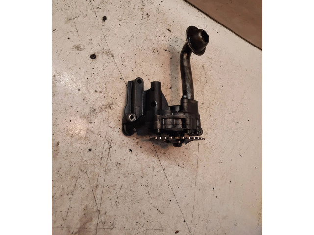 Масляный насос   06A115105, 670815552  Volkswagen Golf IV 