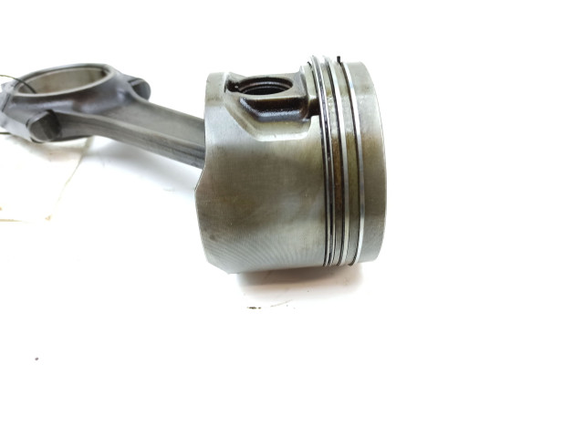  Поршень с шатуном  EAC1868, SDF30  Jaguar XJS  