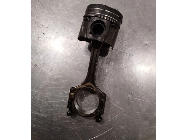 Píst Toyota Verso-S