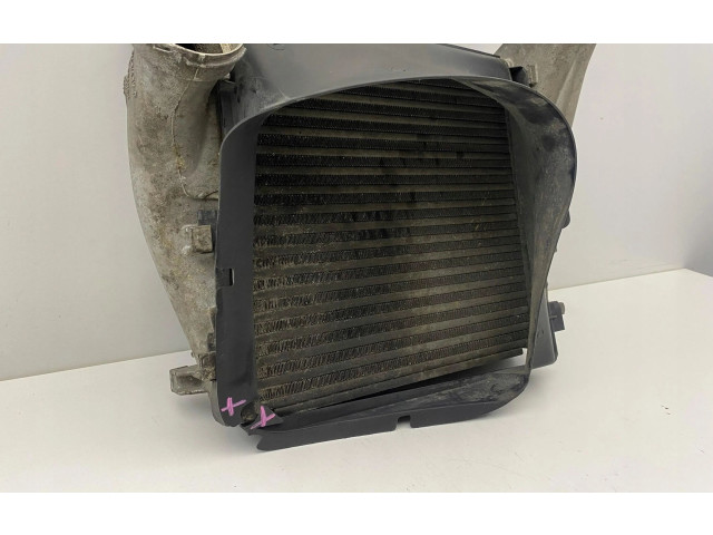 Интеркулер 7L5145804C Porsche Cayenne (9PA)