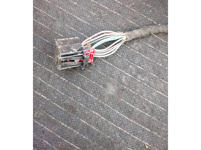 Зеркало электрическое Volkswagen Touran II 2010 - 2016 года