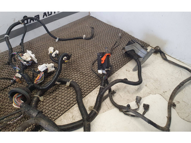 Pojistková skříňka 284b71by0a Nissan Murano Z51 2010