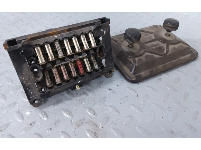 Ящик предохранителей (комплект)    A1235400350, 1235400350   Mercedes-Benz 200 300 W123