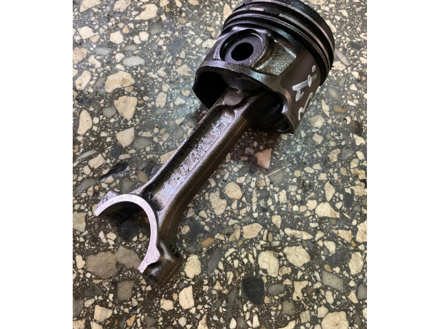 Поршень 7657X Renault Kangoo I