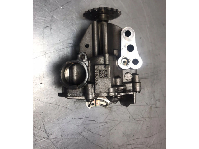 Масляный насос   150153243R  Renault Trafic III (X82) 