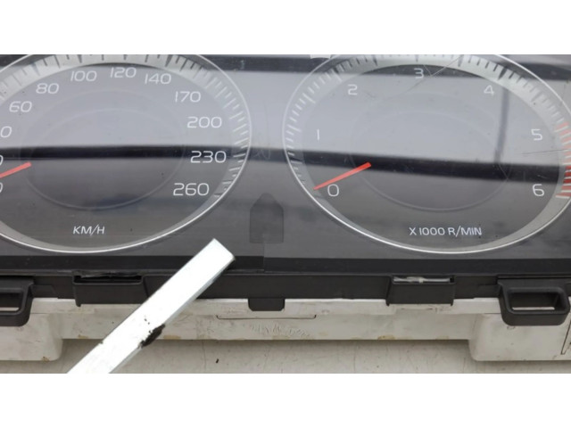 Панель приборов 31270851, 31270851   Volvo V70       