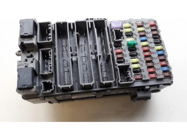 Pojistková skříňka 52535le Honda Civic 2010