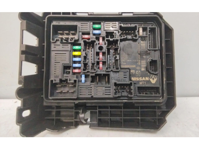 Блок предохранителей 284B68209R Renault Clio II